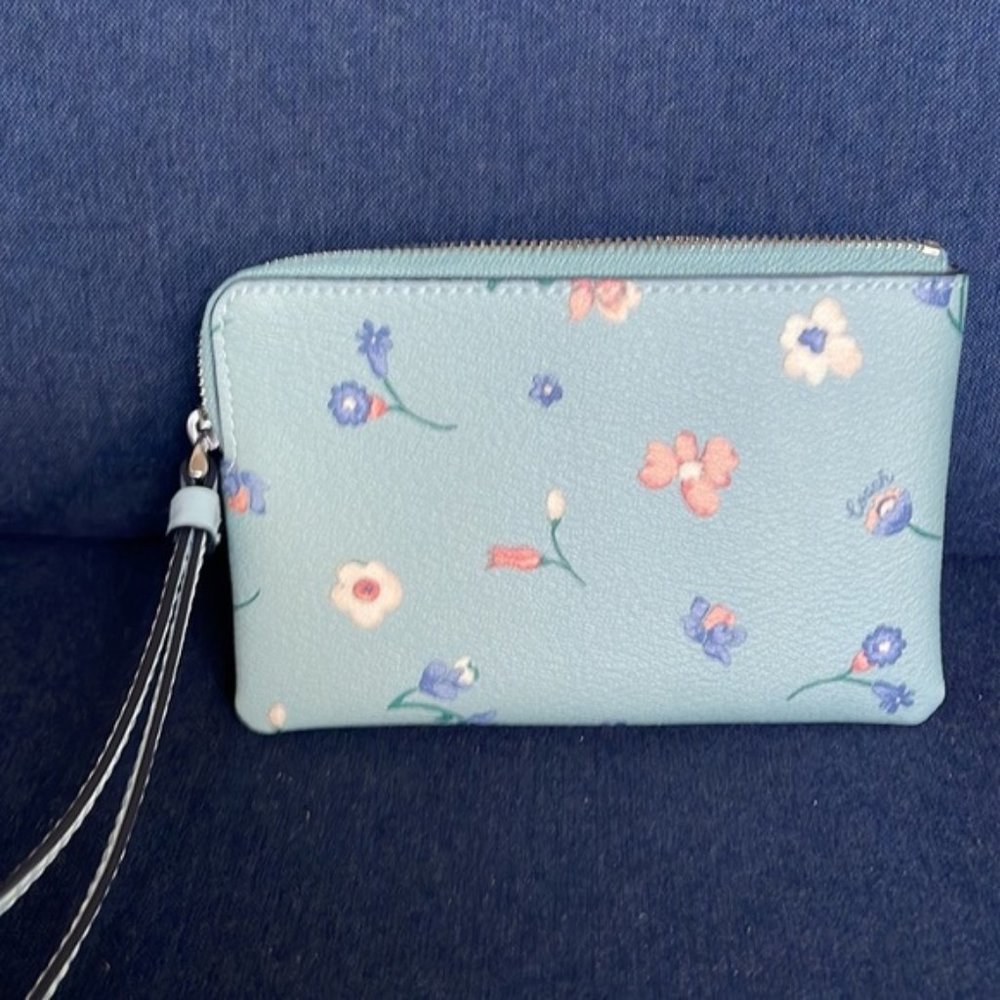 Coach Mystical Floral Corner Zip Wristlet Light Teal Multi - Picture 3 of 16